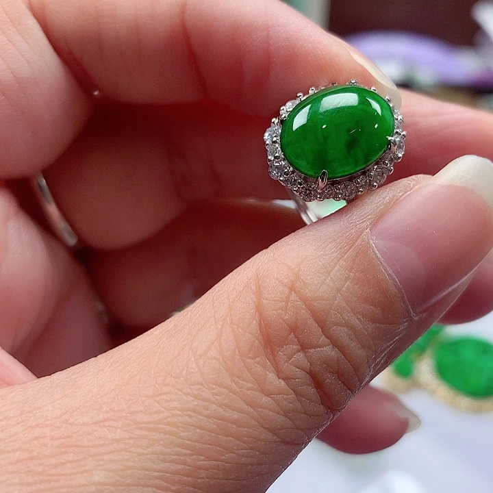 翡翠银S925镶嵌颈饰翡翠