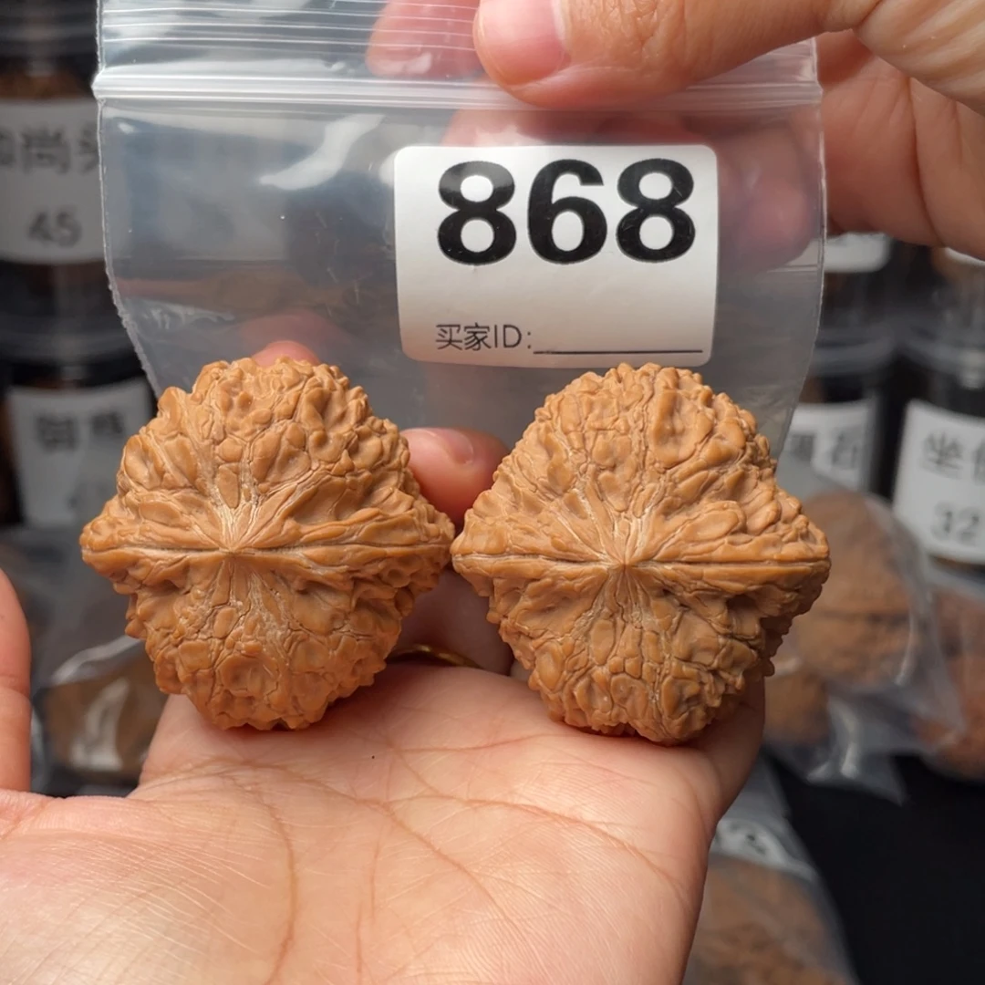 文玩核桃把件45和尚头