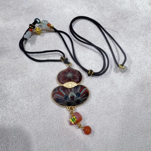 宝相花纹单面葫芦项链 非遗宋锦面料 手工拎缝