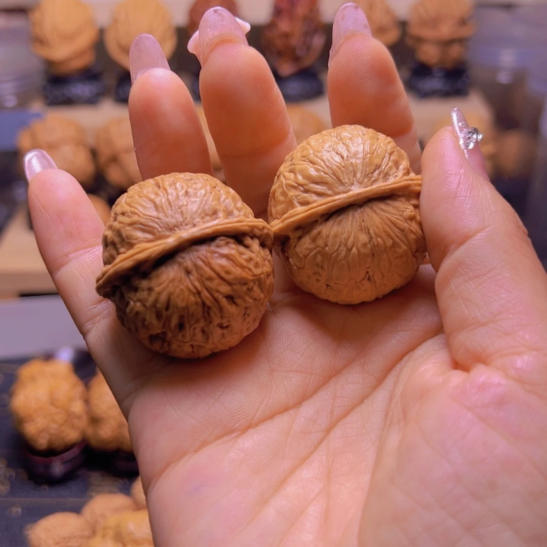 文玩核桃把件溜溜球H30