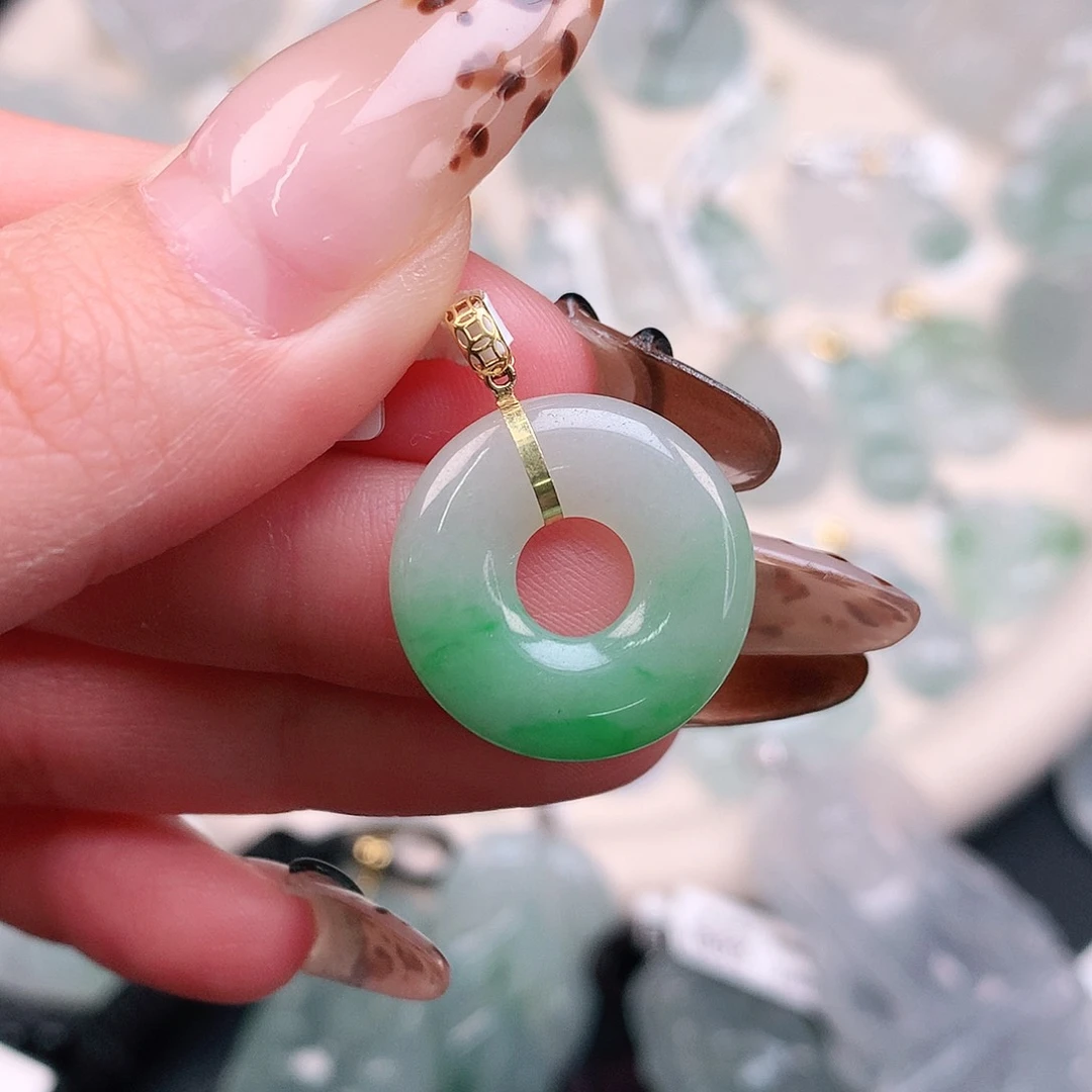 翡翠颈饰18K金镶嵌飘绿甜甜圈25.5、19.5、4