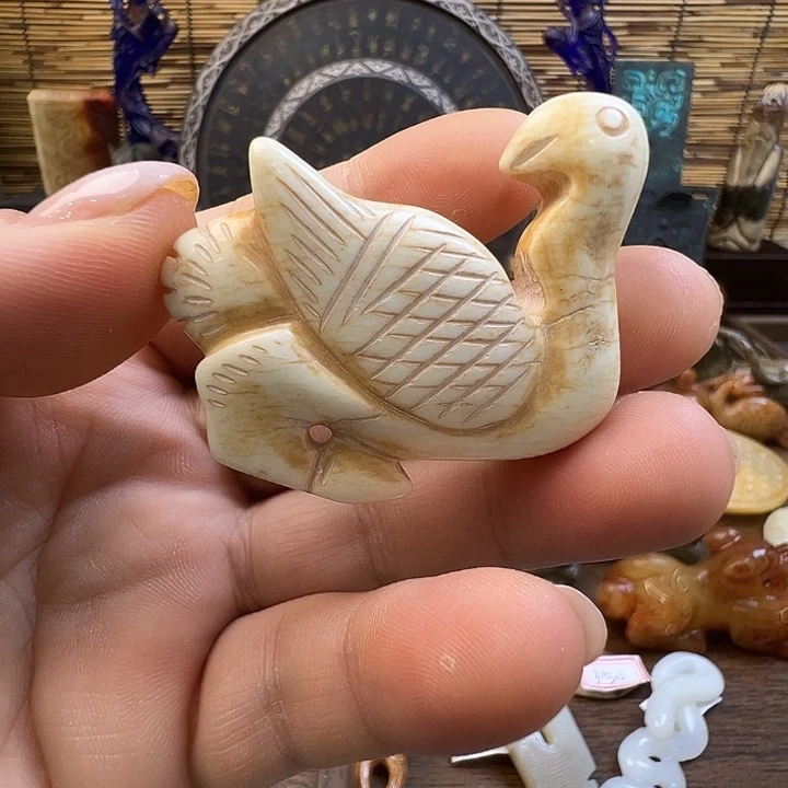 未镶嵌和田玉（糖玉）挂件