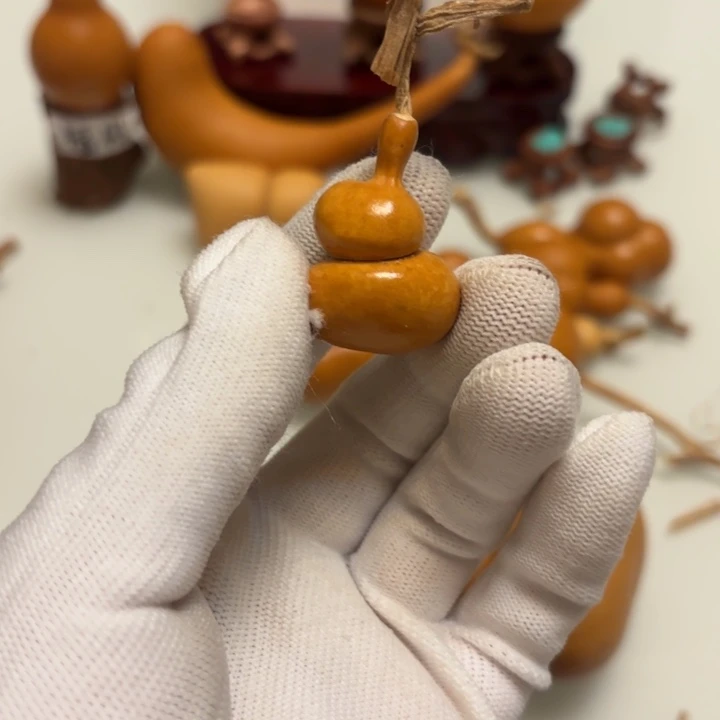 小***团天然手捻老皮葫芦