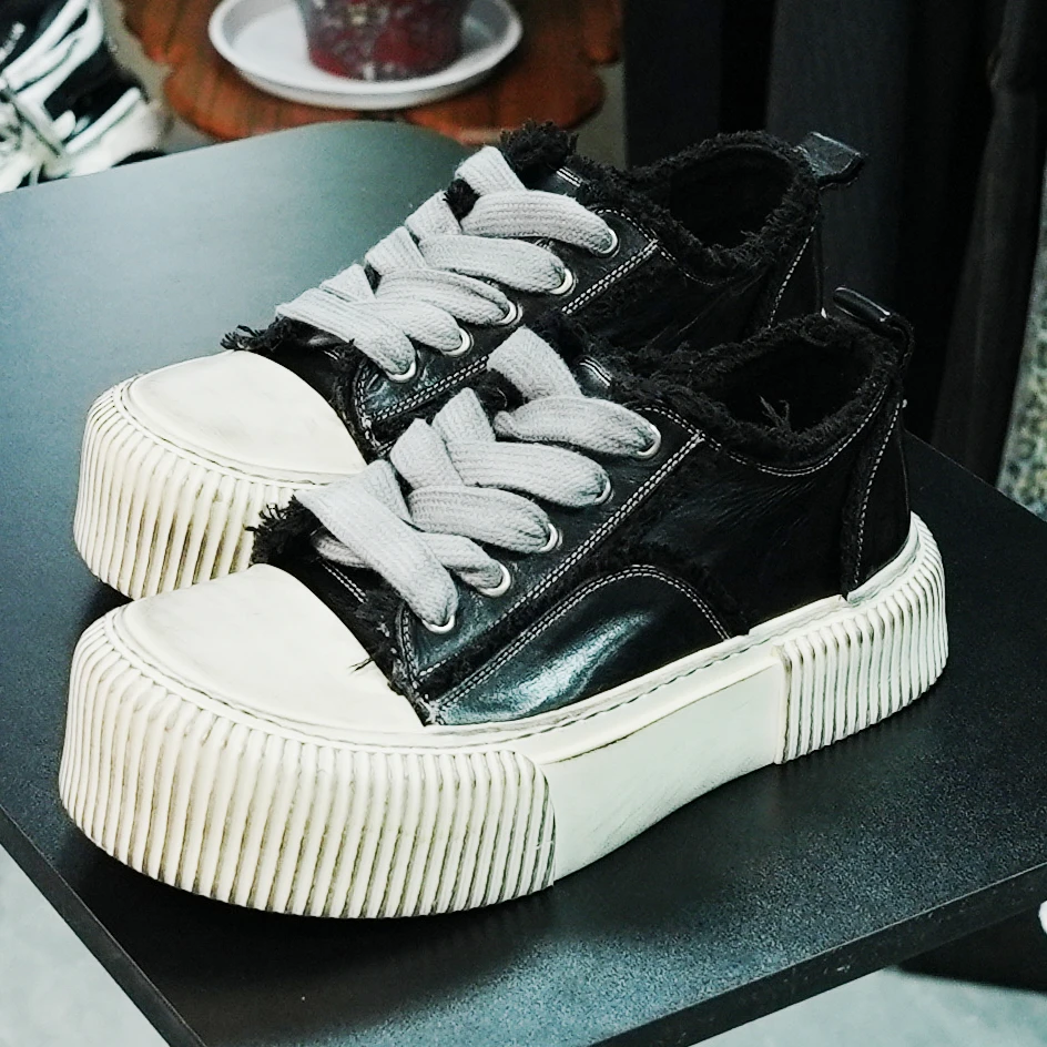 素菲迪缦男士时尚百搭潮鞋厚底2025款秋季新款设计师马皮休闲板鞋