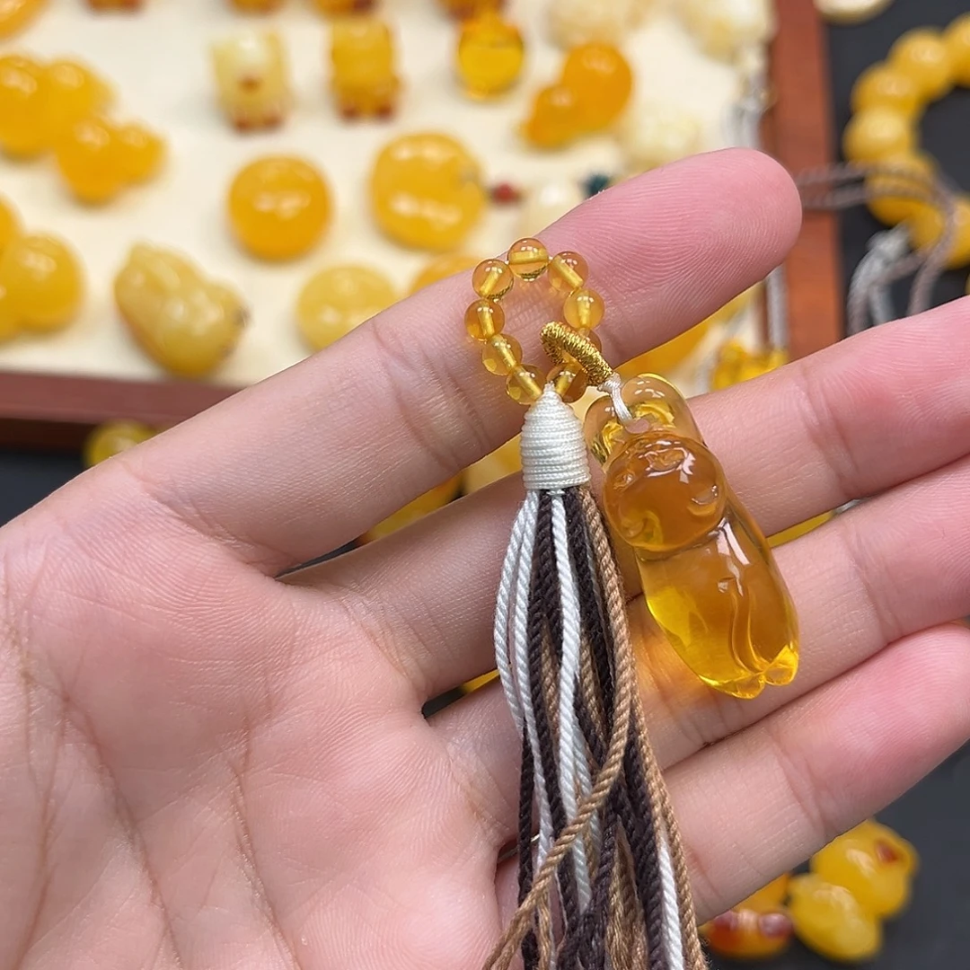琥珀未镶嵌珠宝奇石