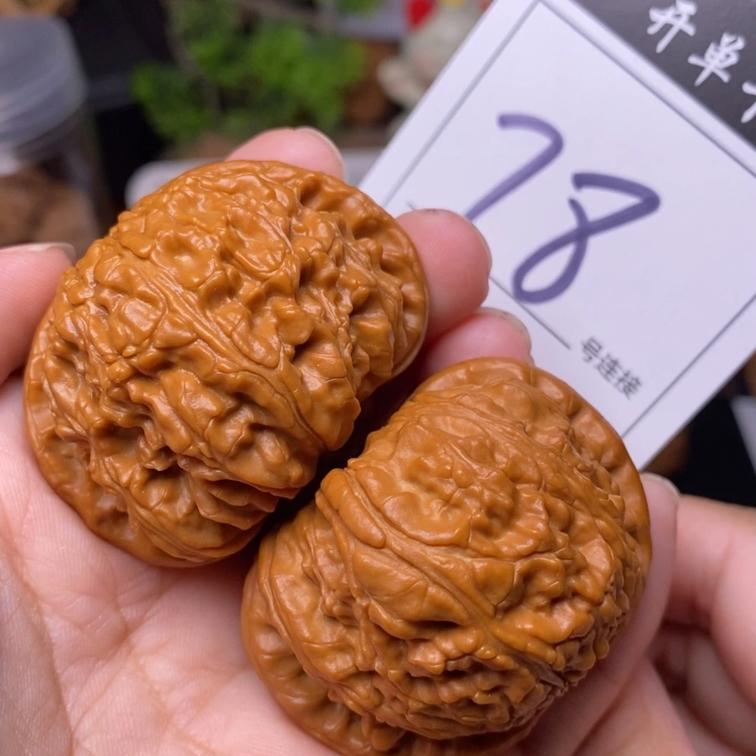 把件文玩核桃78闷尖白狮子头4.7