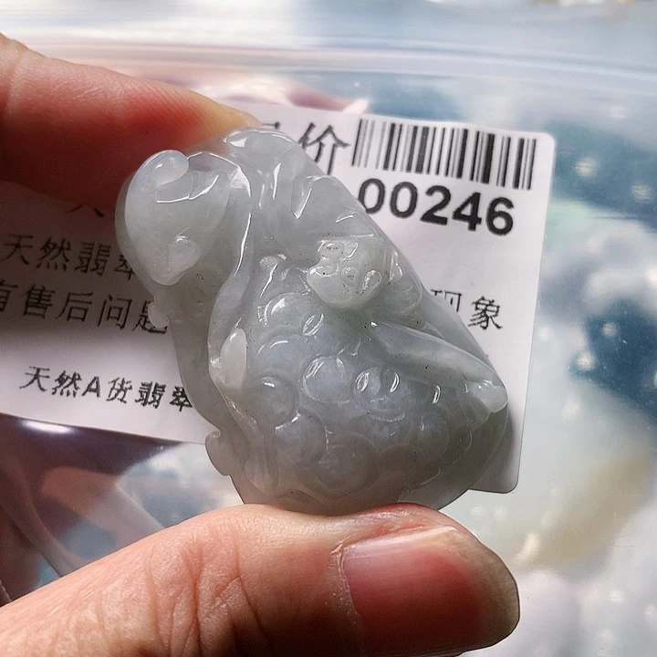 翡翠未镶嵌颈饰0000000246