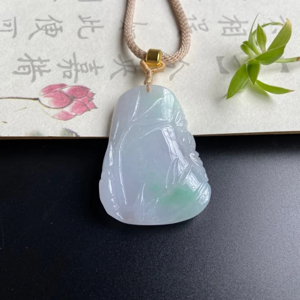 纯天然缅甸翡翠《竹节》雕刻精美气质飘绿