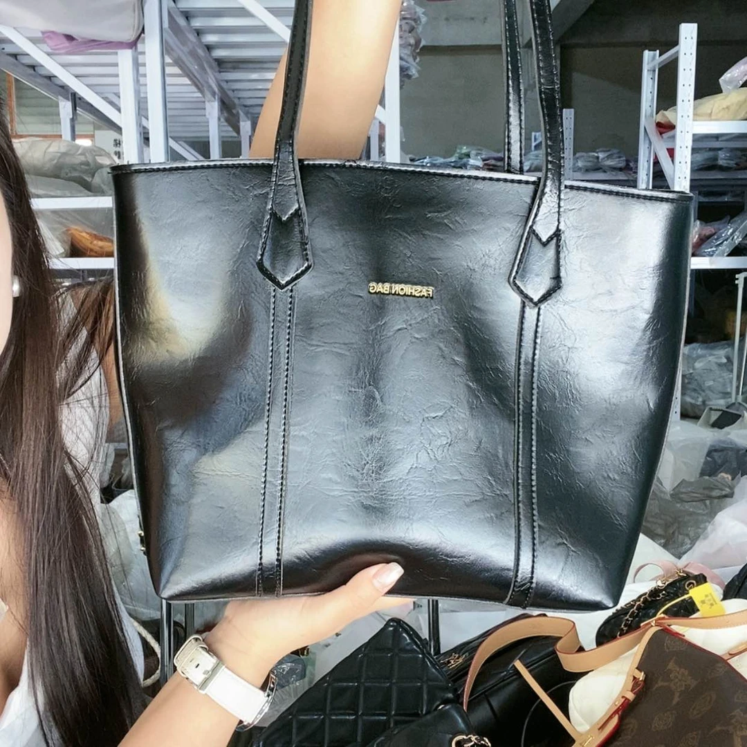 【闪购商品】黄牛剖层皮革黑色