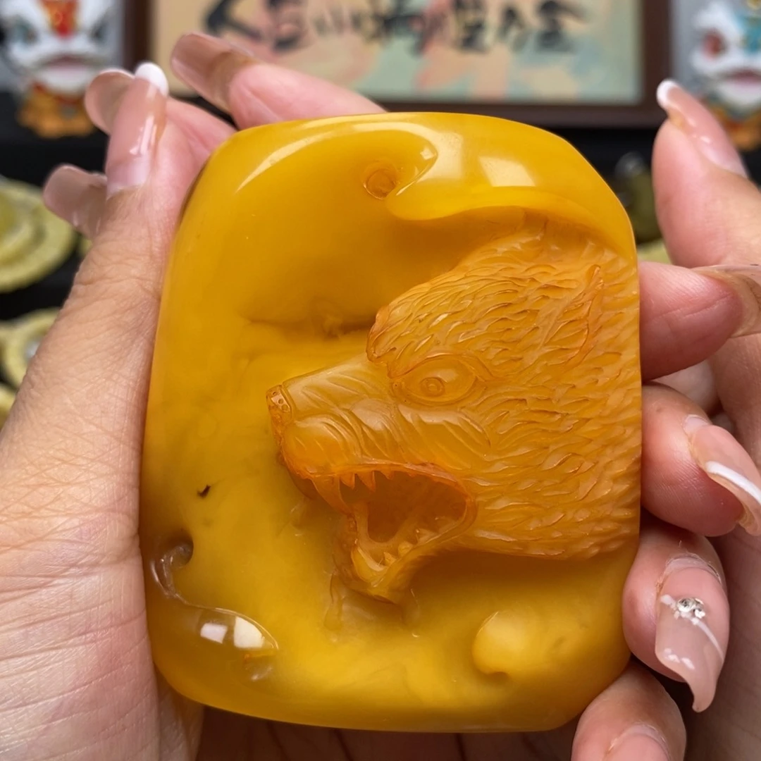 未镶嵌琥珀珠宝奇石