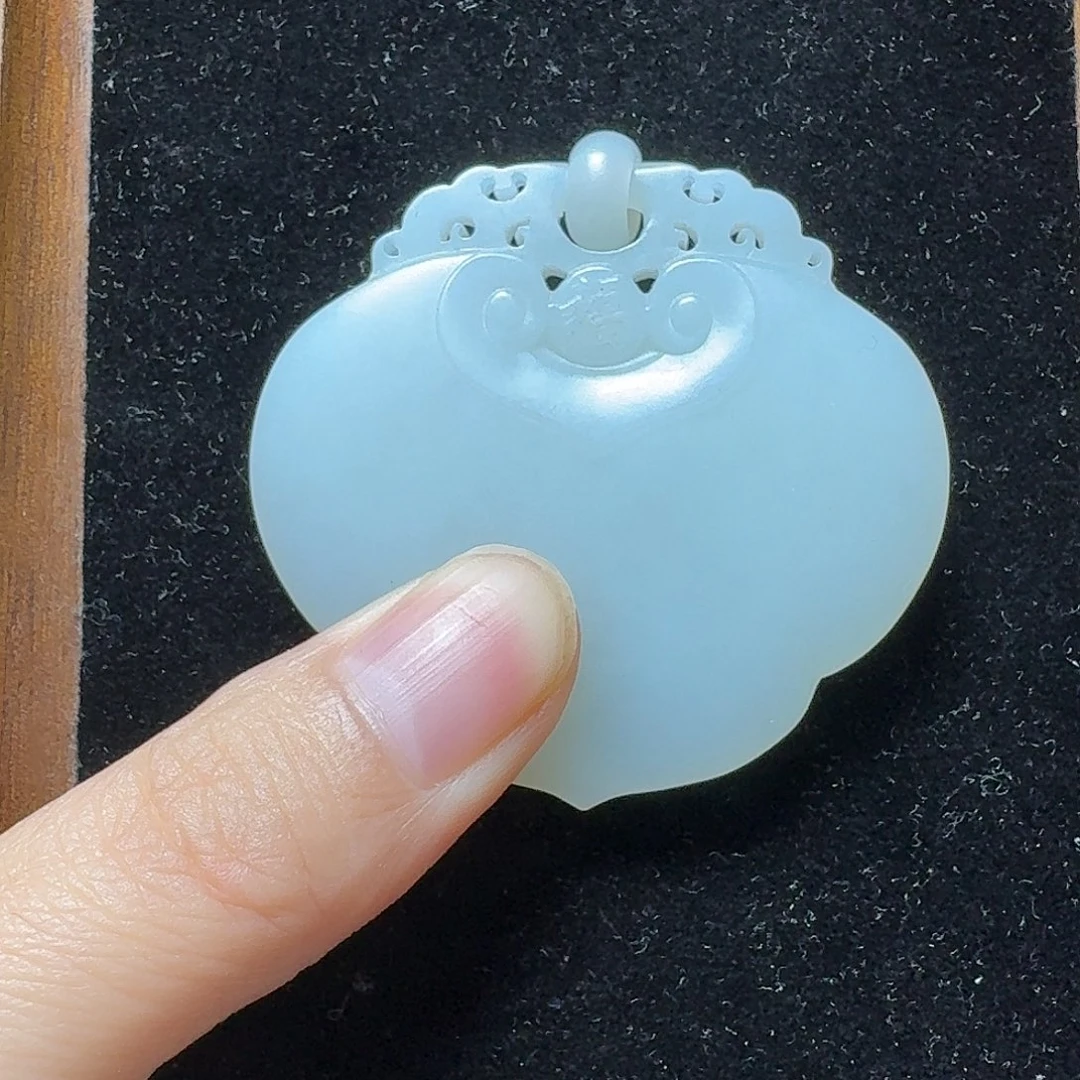 秋***0新号开播 挂件一件