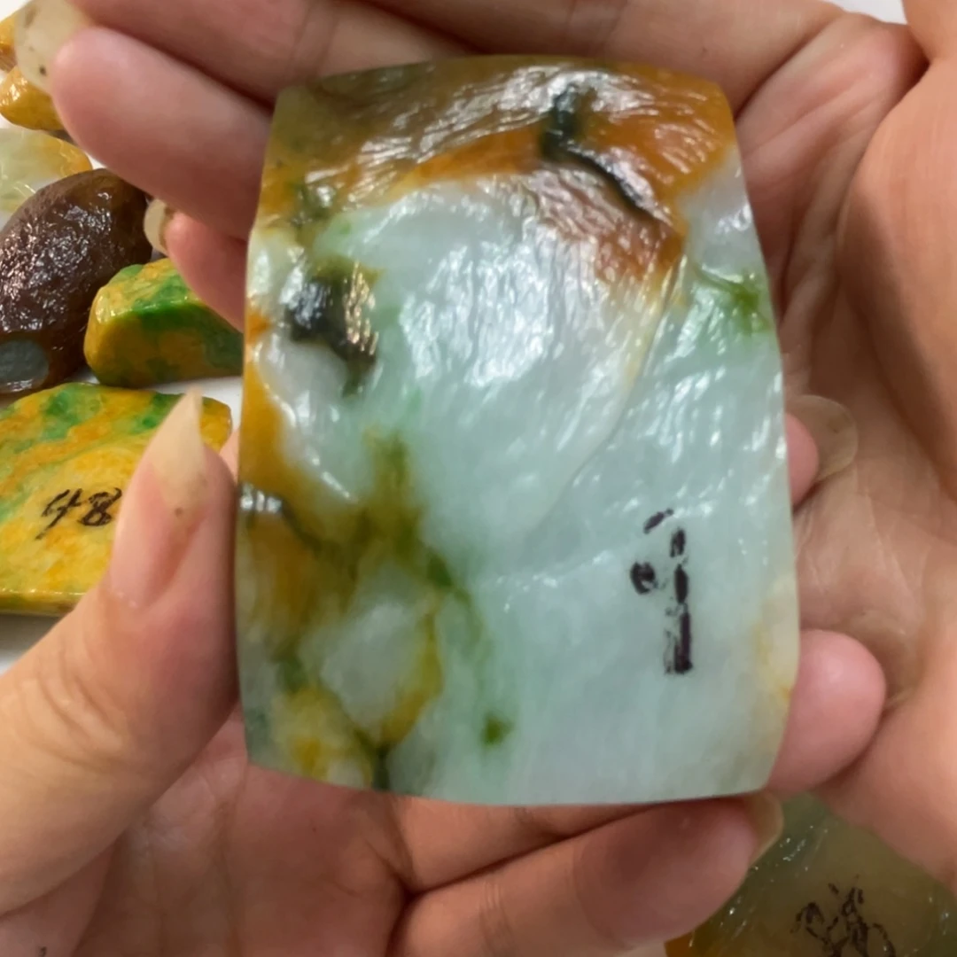【闪购商品】未镶嵌定制翡翠拾**梦翡翠
