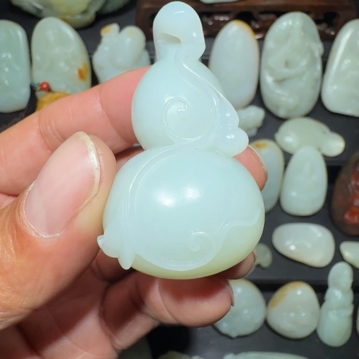 颈饰未镶嵌和田玉昆***r