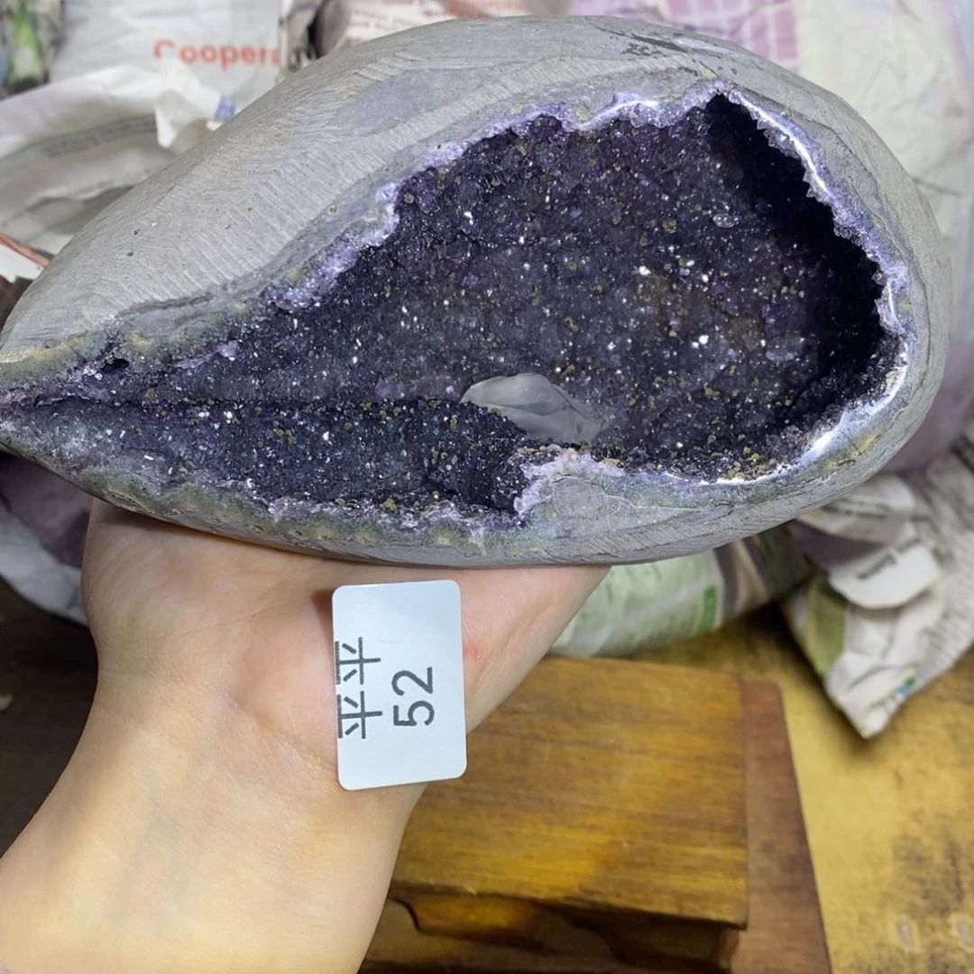 紫晶乌拉圭未镶嵌