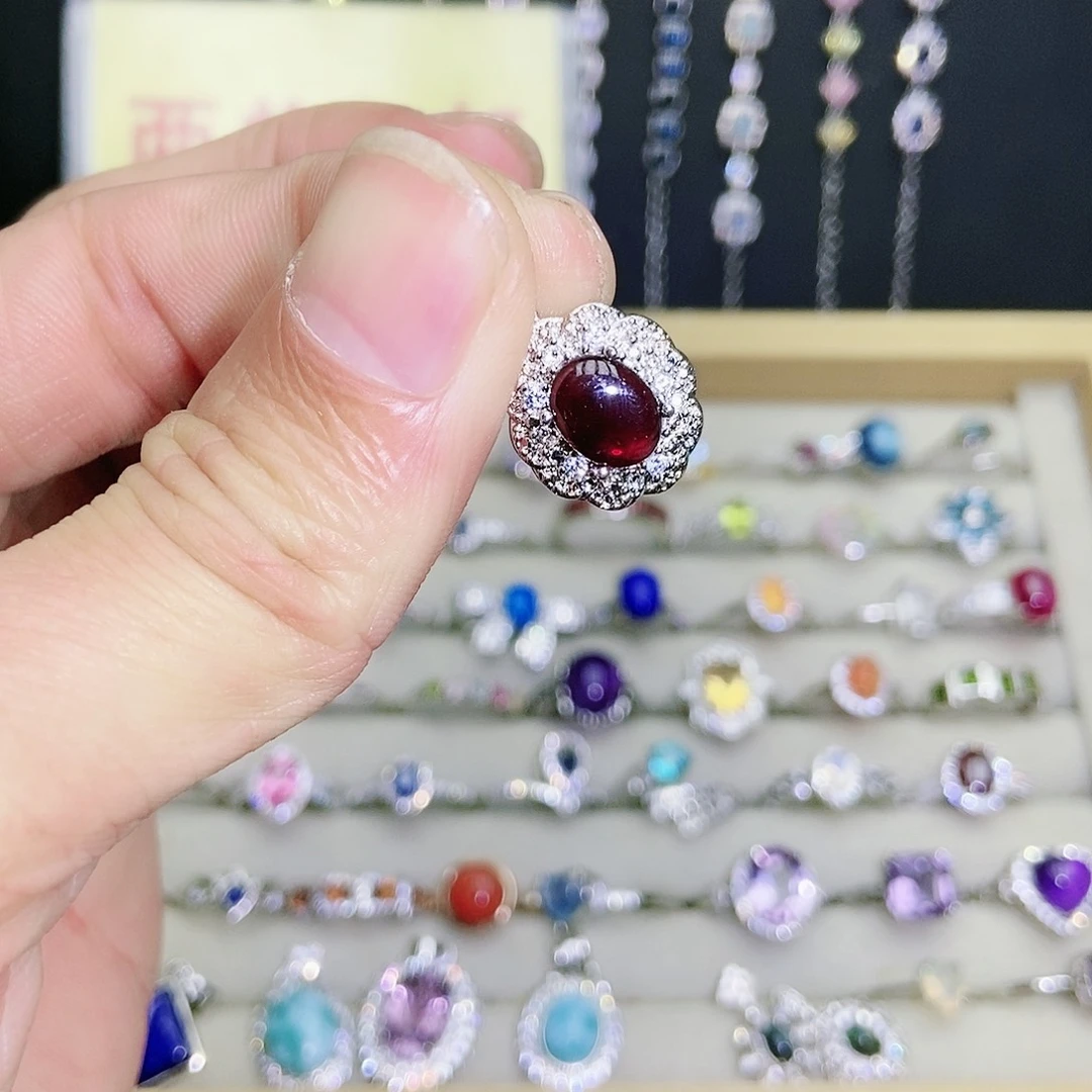 【闪购商品】吊坠(不含链)未镶嵌石榴石（紫牙乌）