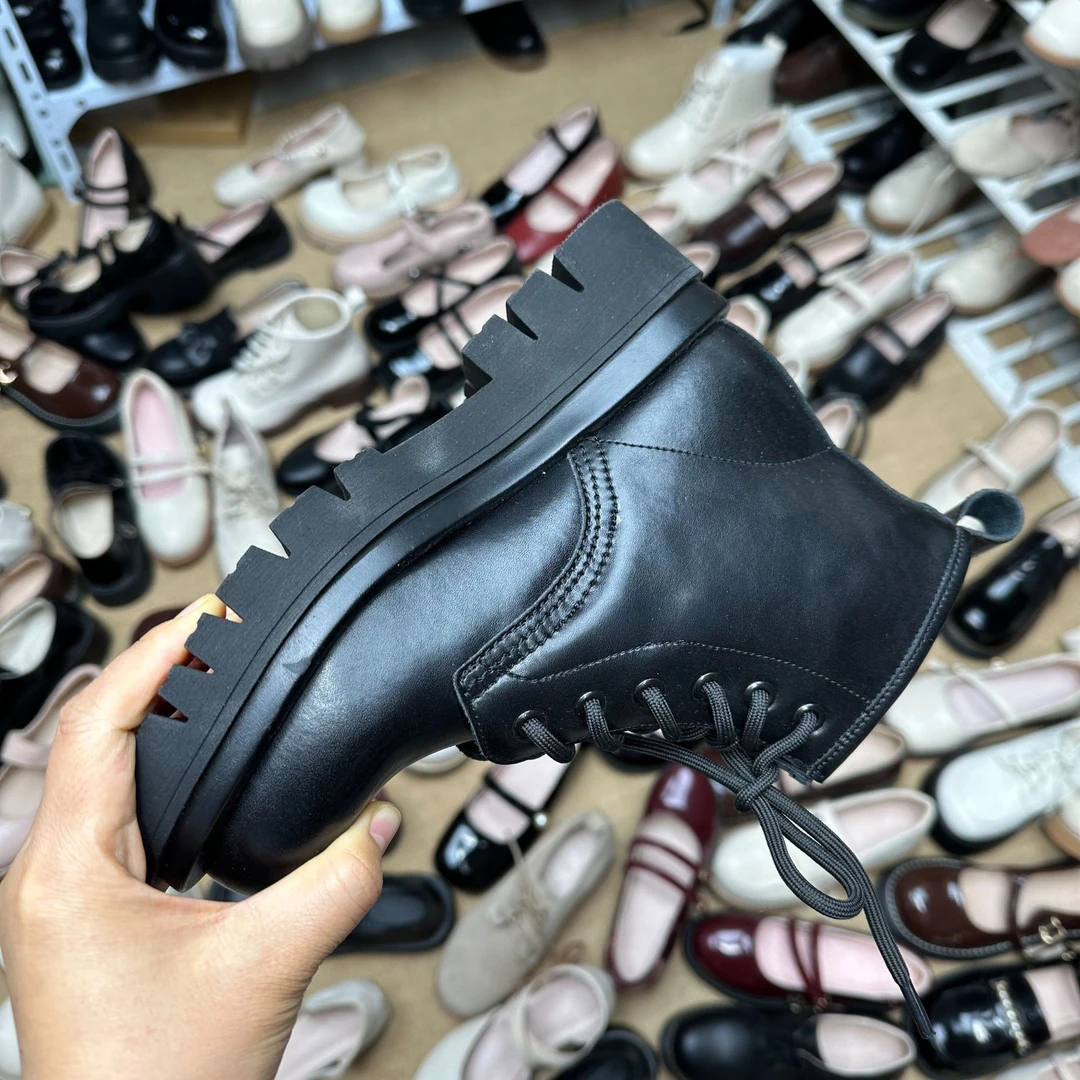 反季清      1996马丁靴牛皮