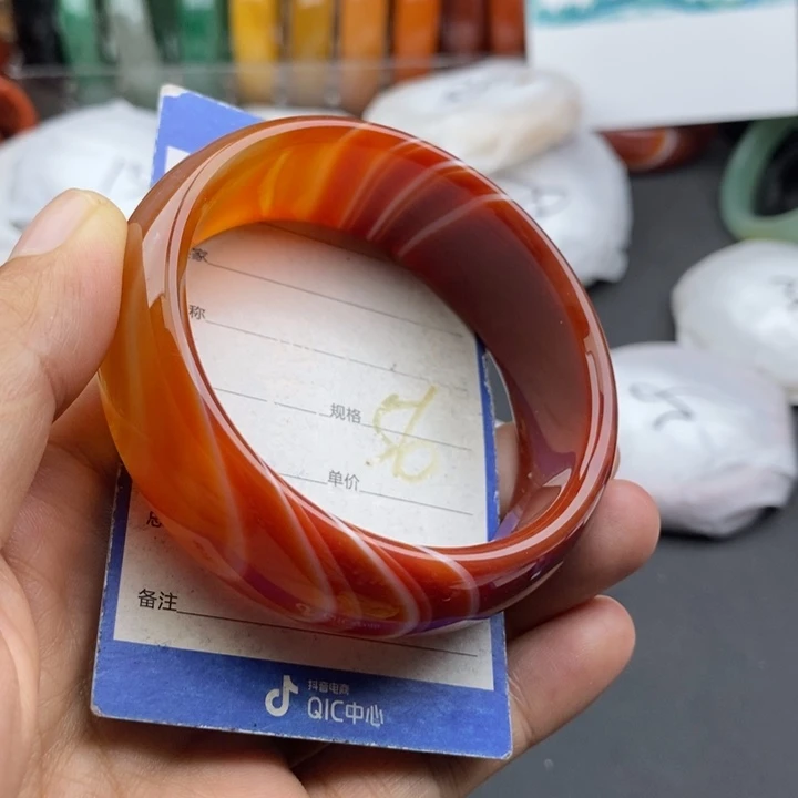 未镶嵌手镯石英质玉
