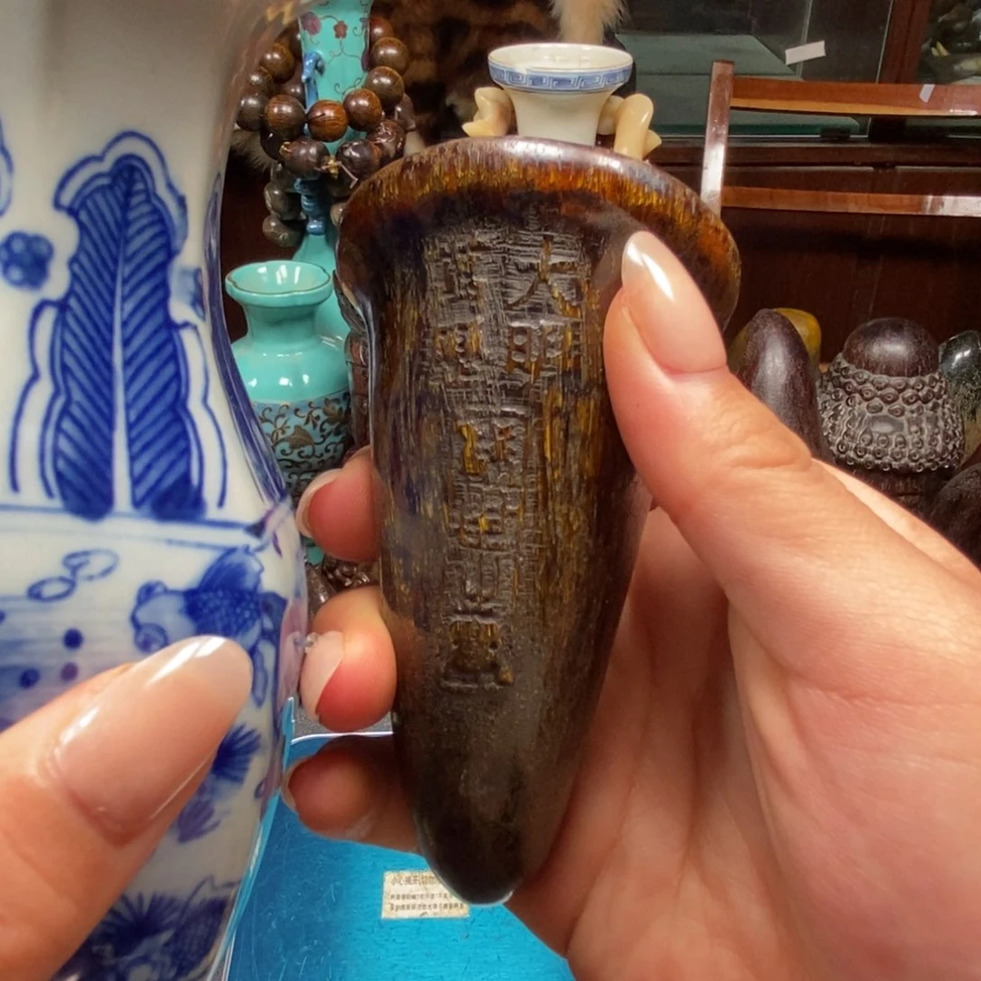 主播节目主持人和主持人的工作