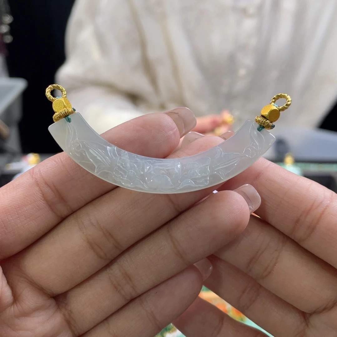 翡翠颈饰未镶嵌代编织