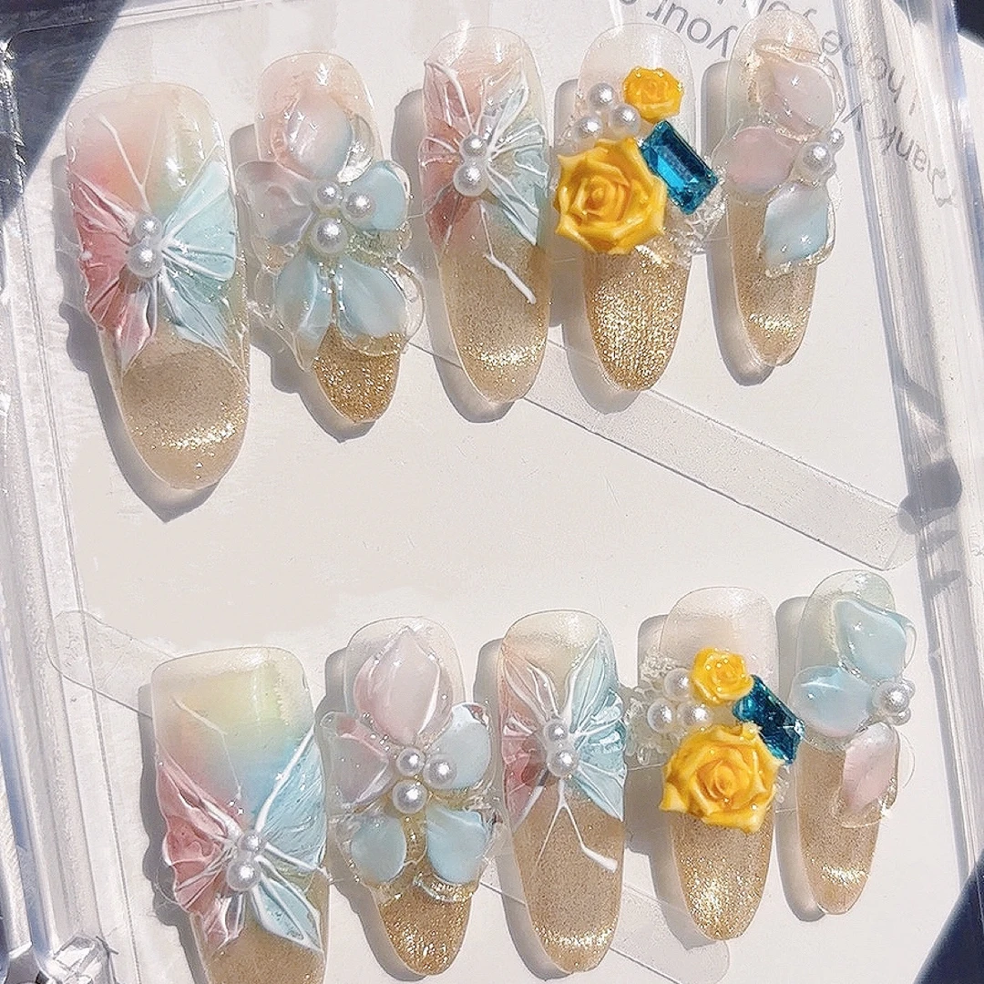 【黄亦玫】手工穿戴甲轻奢蝴蝶图案显白高级可拆卸美甲