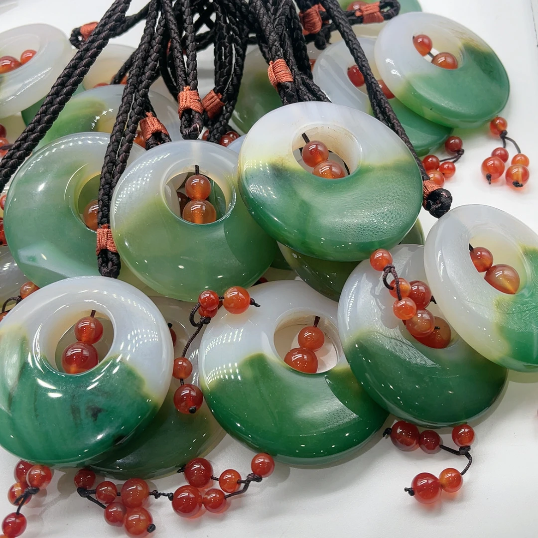 绿玛瑙半山半水大公主扣吊坠（拍一发一多样性发货）