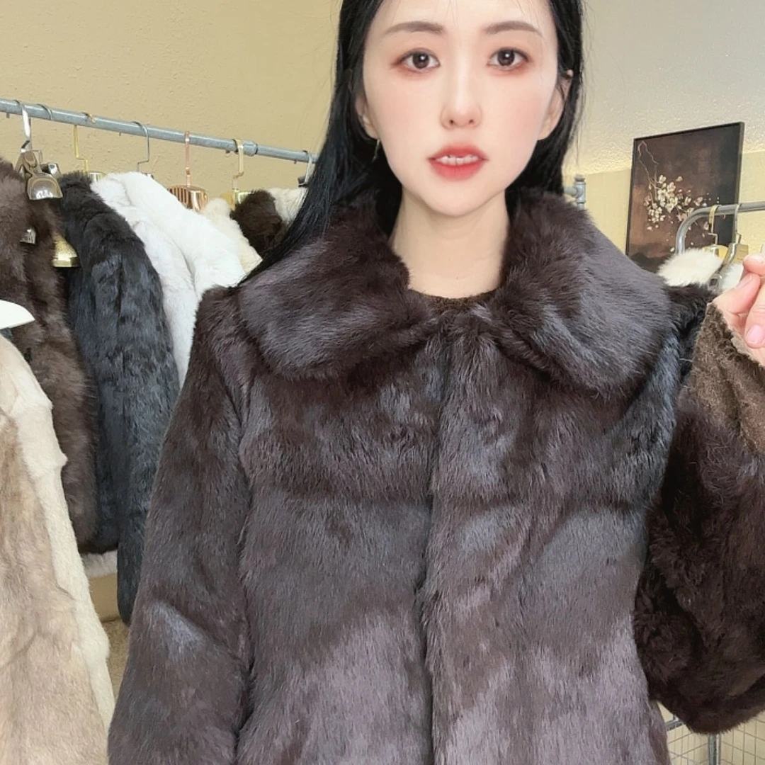 【闪购商品】兔毛外套搭配