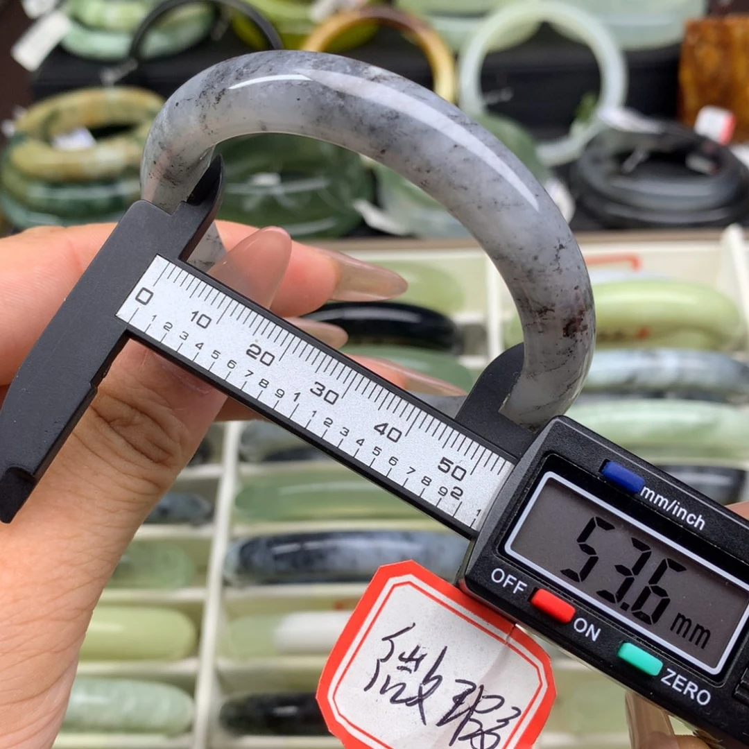蛇纹石玉未镶嵌手镯37