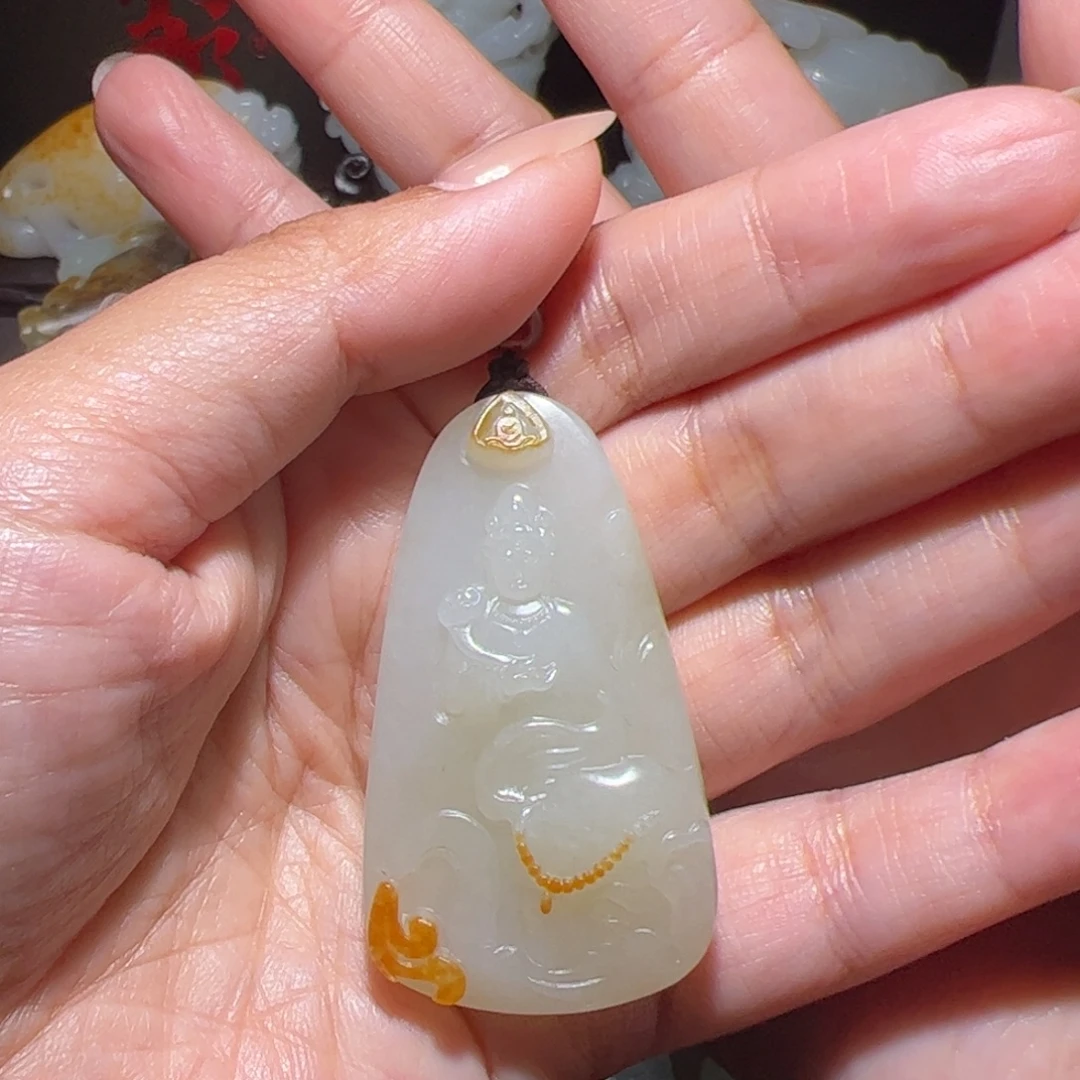 和田玉未镶嵌颈饰