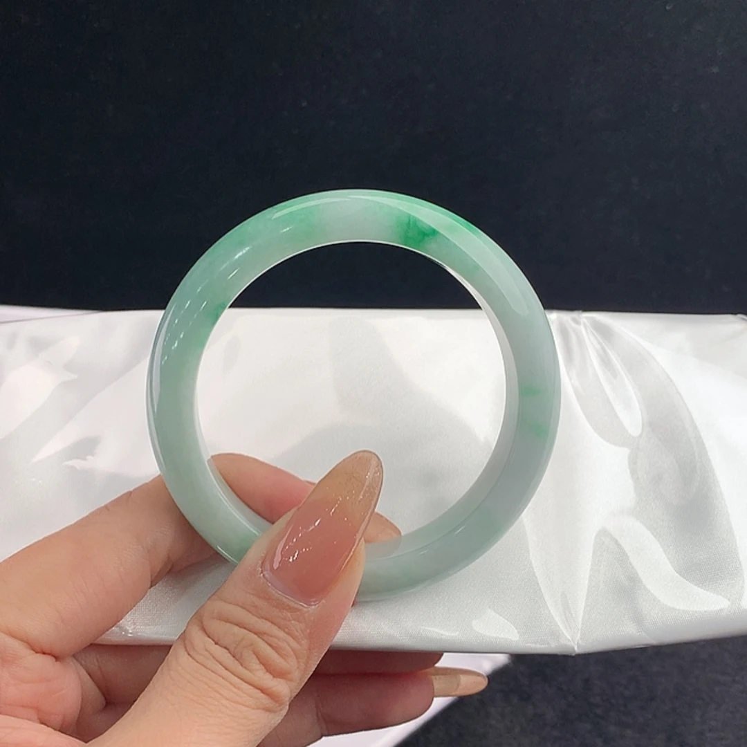 【闪购商品】未镶嵌手镯翡翠正54.7