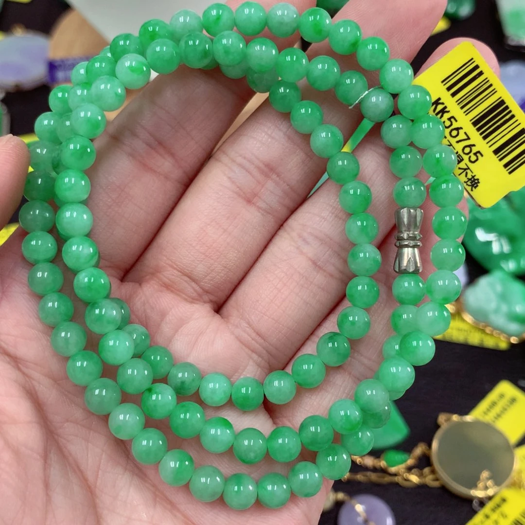 翡翠未镶嵌项链……