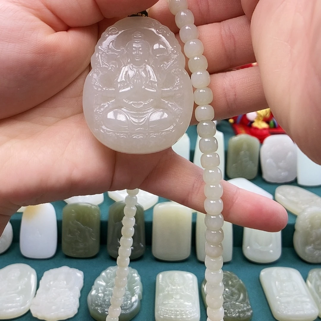 橙***、颈饰未镶嵌和田玉