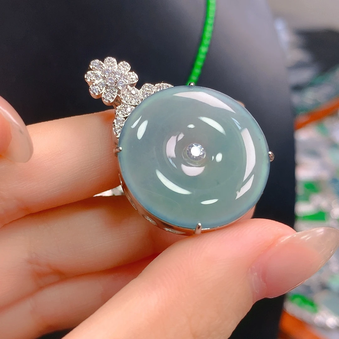 翡翠未镶嵌吊坠(不含链)平安扣