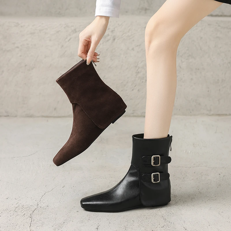 2025年秋冬新款加绒保暖时装靴子后拉链休闲平底内增高复古短靴女