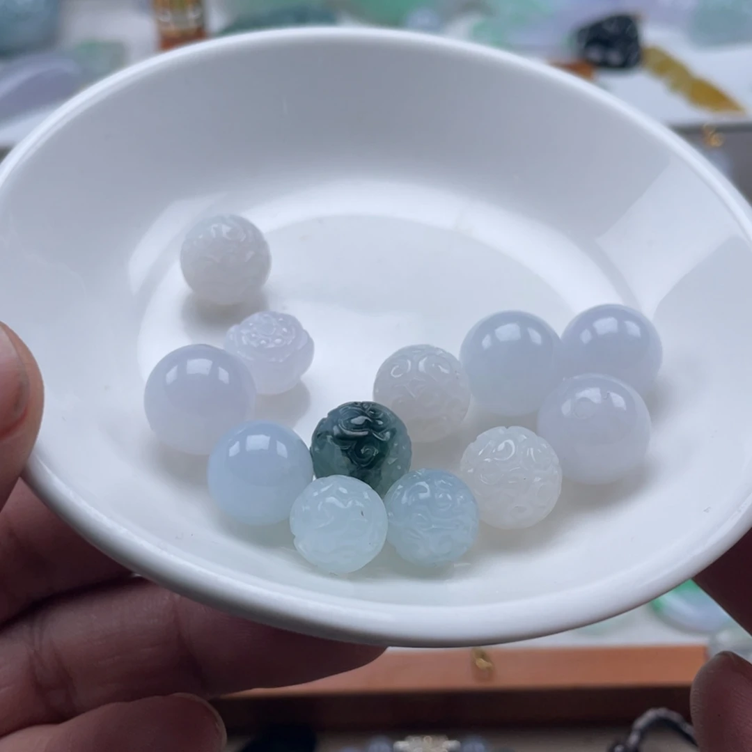 翡翠未镶嵌颈饰翡翠单珠多样性发货一件