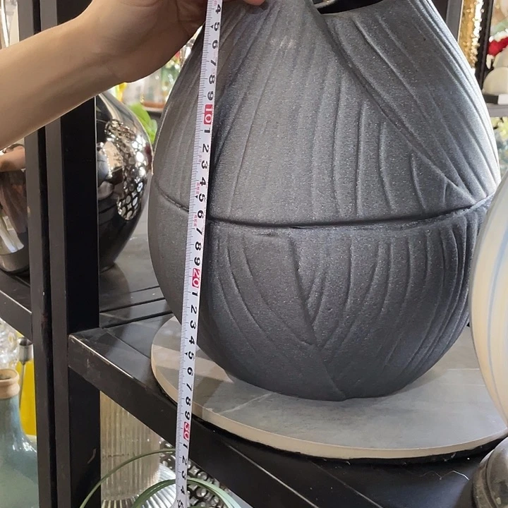 陶瓷花瓶部分（微瑕）