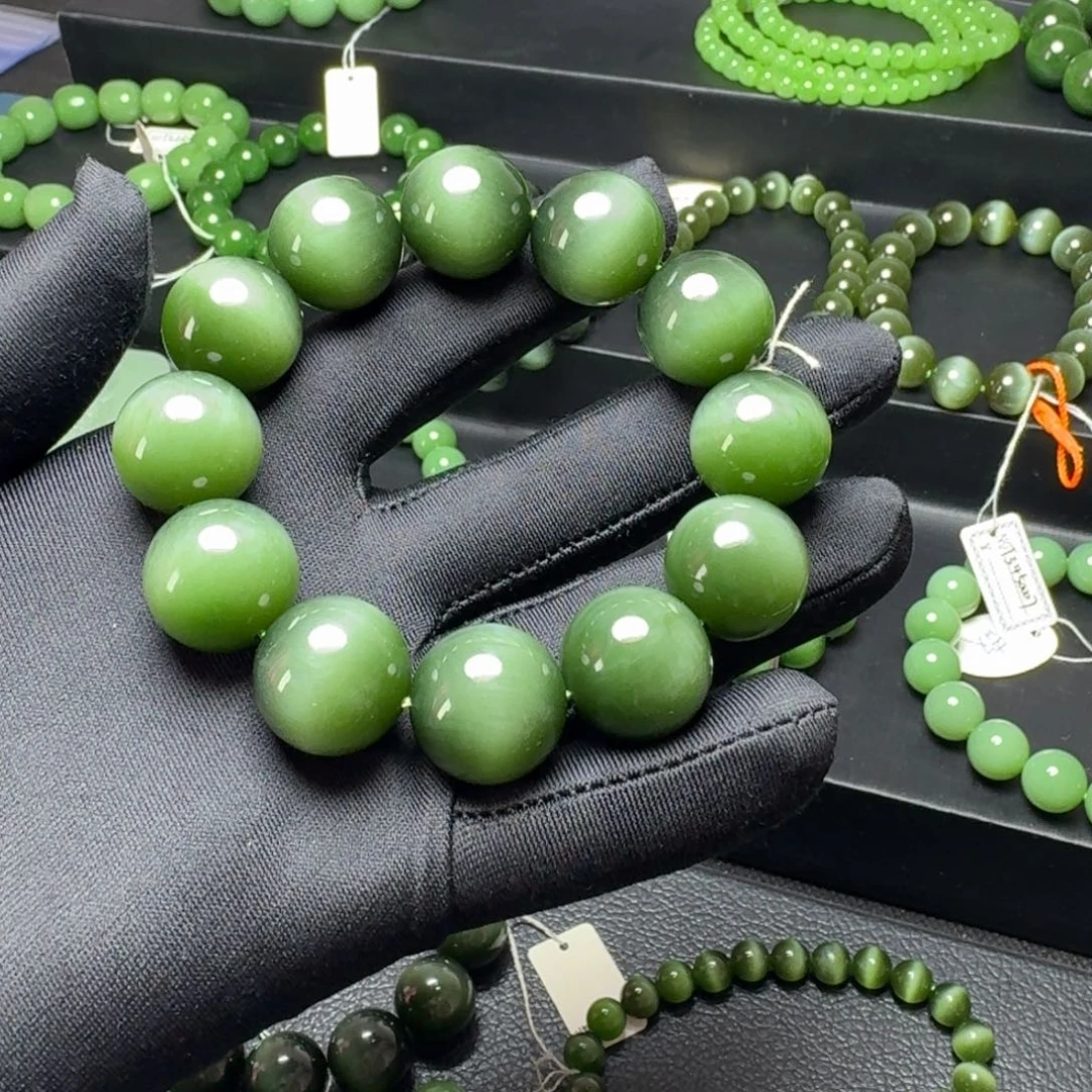 宇***茹和田玉（碧玉）未镶嵌手链