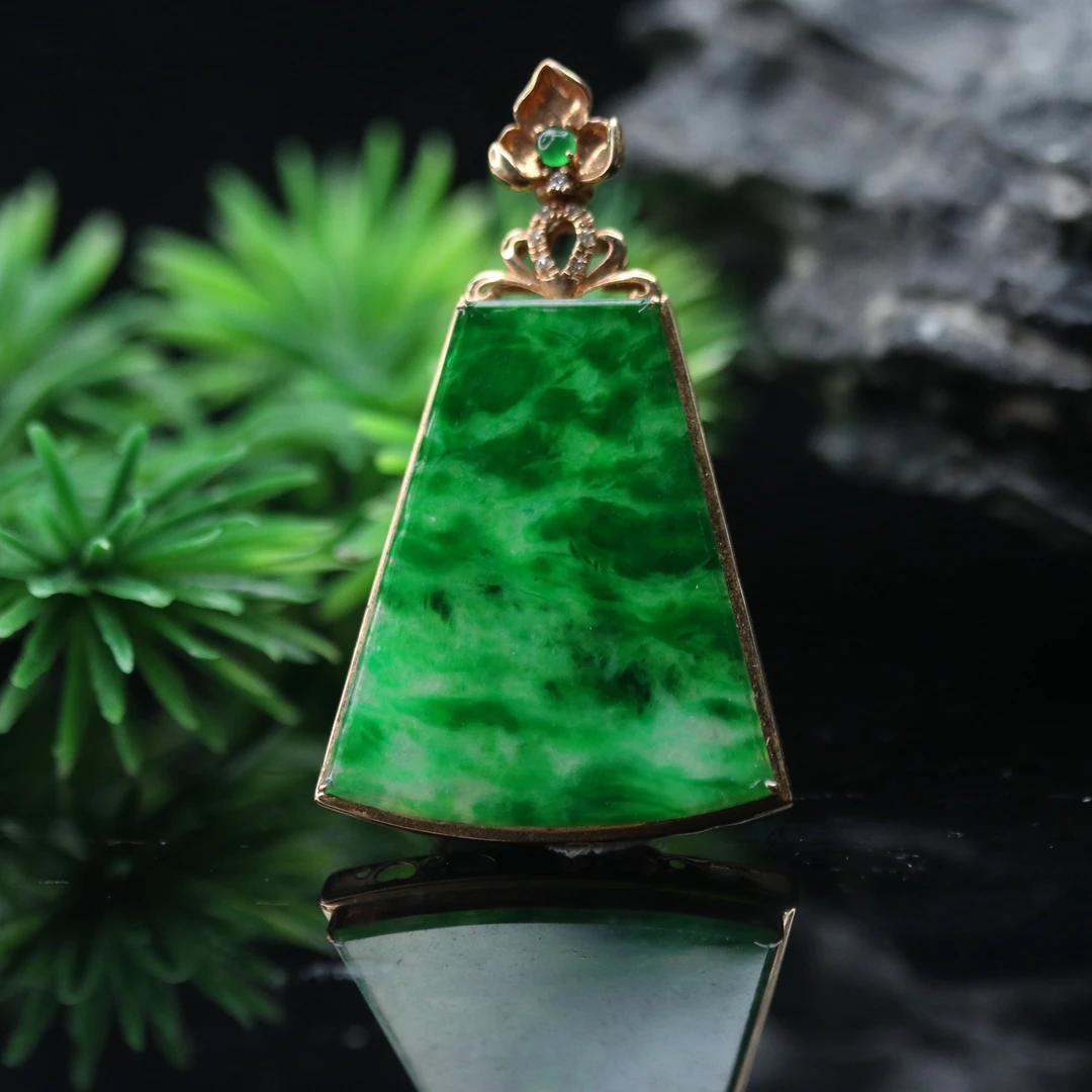 FC46天然缅甸翡翠A货18k无事牌吊坠/100568/保利厦门拍卖