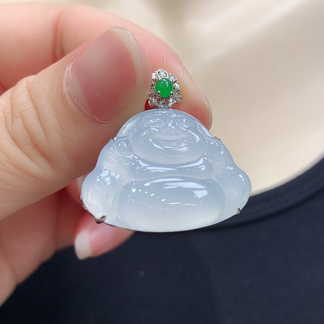 颈饰18K金镶嵌翡翠佛公