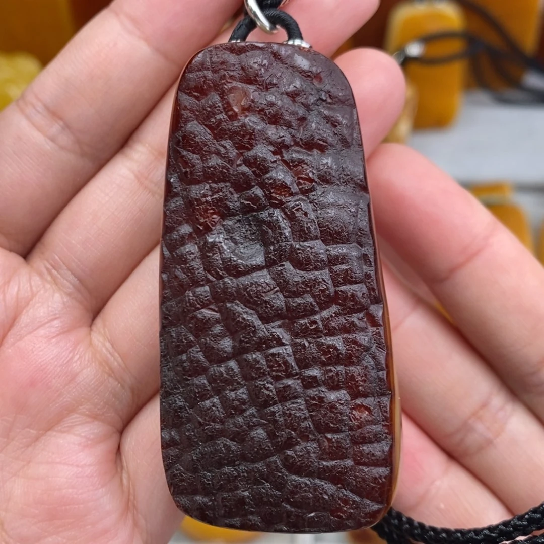 琥珀吊坠(赠链)未镶嵌