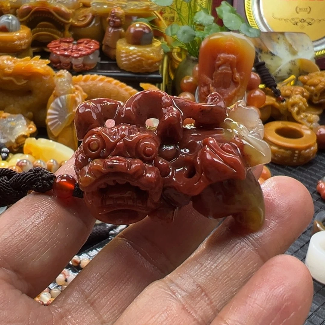 石英质玉未镶嵌颈饰