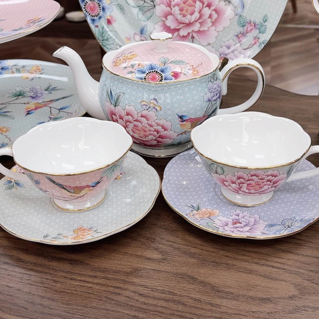 【闪购商品】瓷片一壶四杯—————-