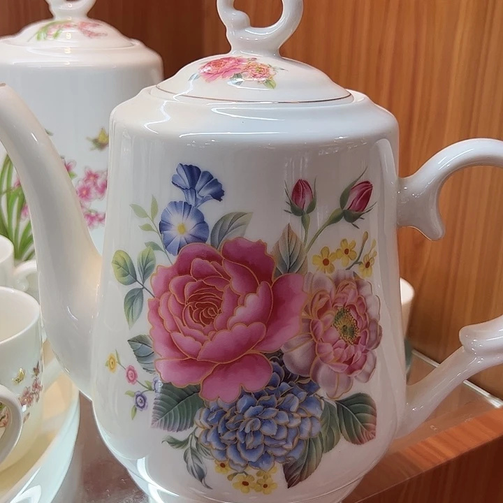 陶瓷凉水壶哈哈哈哈哈哈