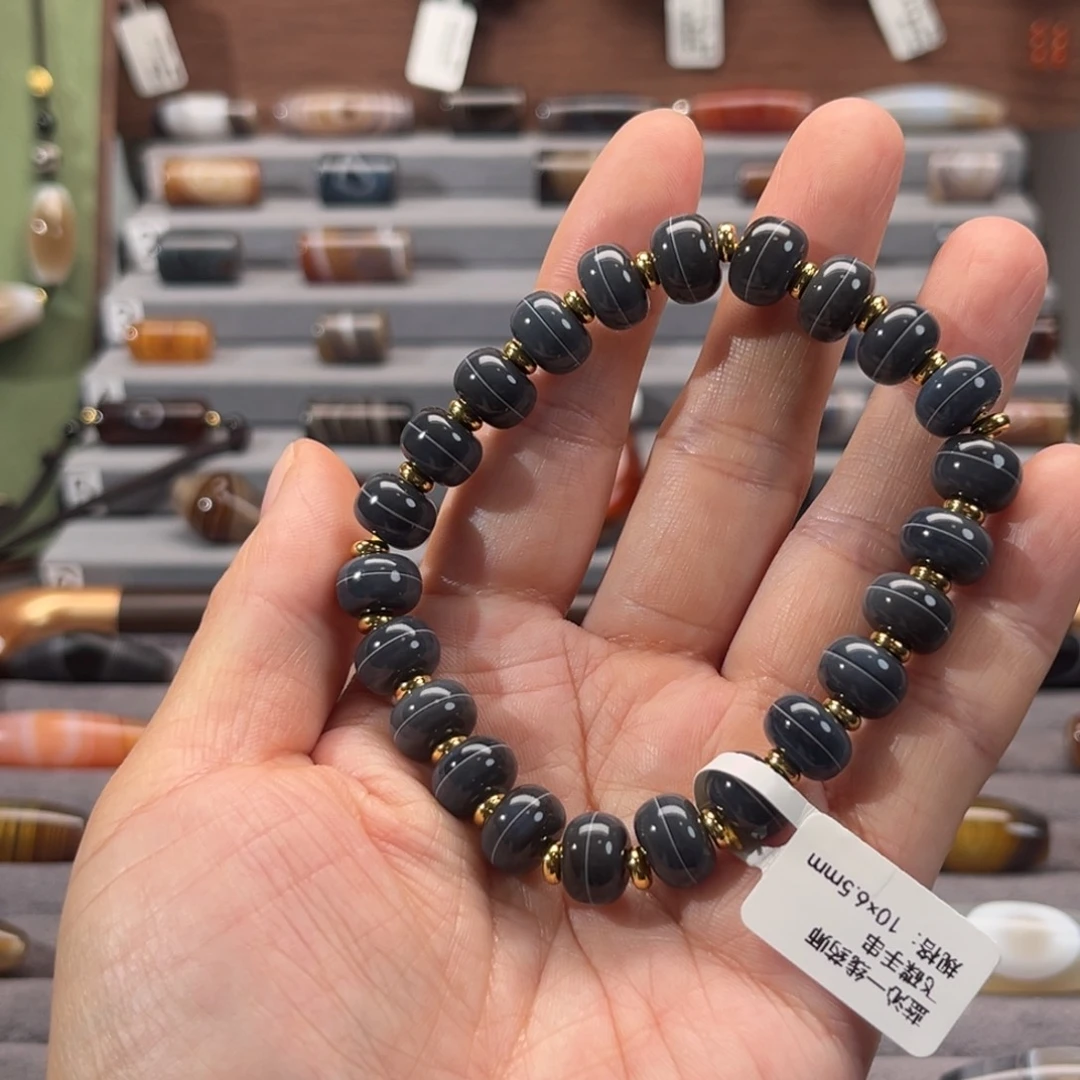 一***头玛瑙/玉髓合金颈饰