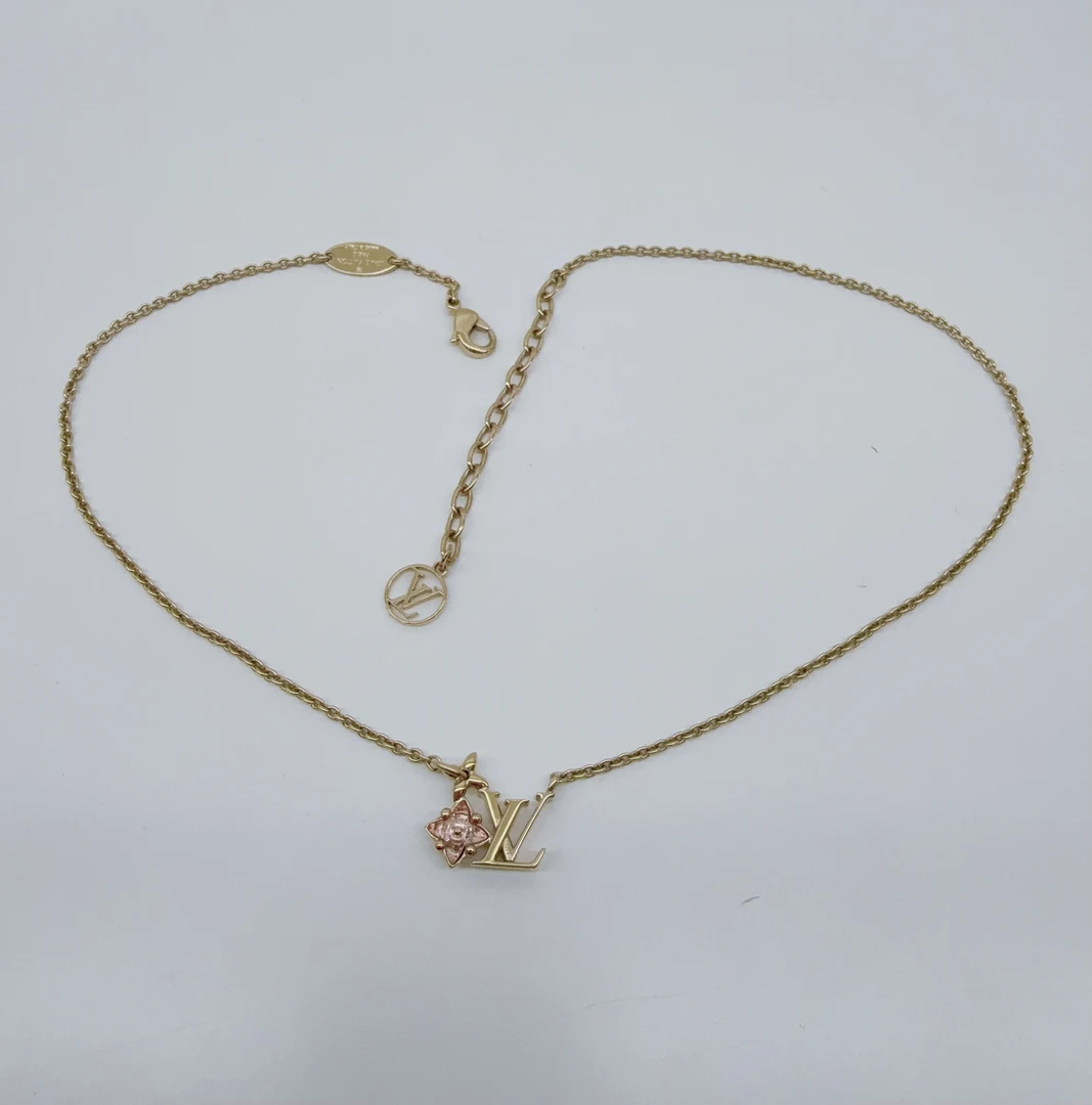 95新 LouisVuitton/路易威登 新款金色lv项链