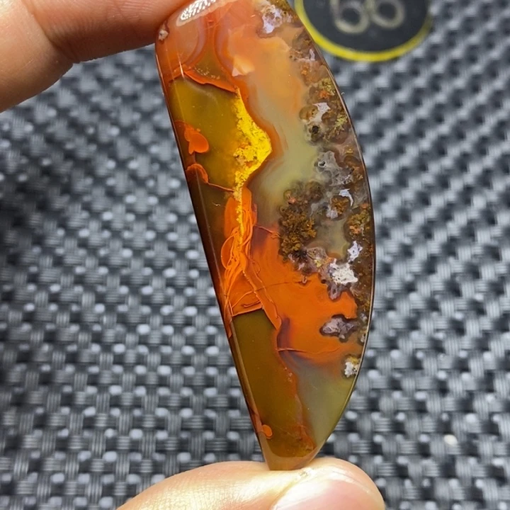 冒***鼎玛瑙/玉髓无未镶嵌