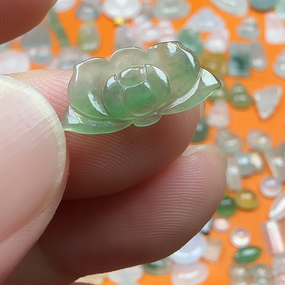 定制翡翠未镶嵌翡翠