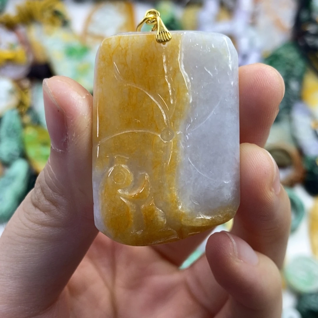 翡翠未镶嵌颈饰吊坠