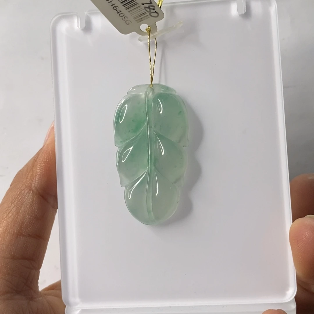 石英质玉未镶嵌颈饰