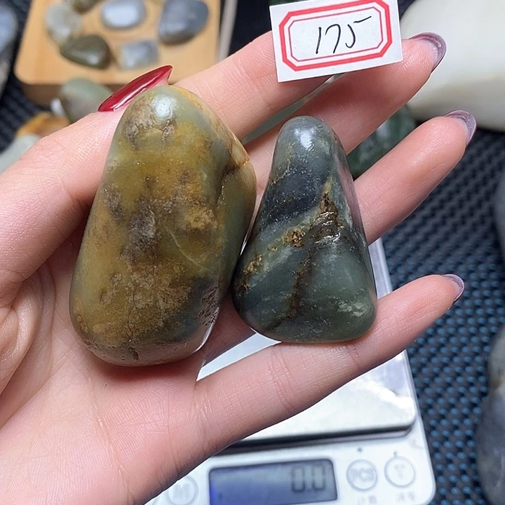 未镶嵌和田玉挂件175