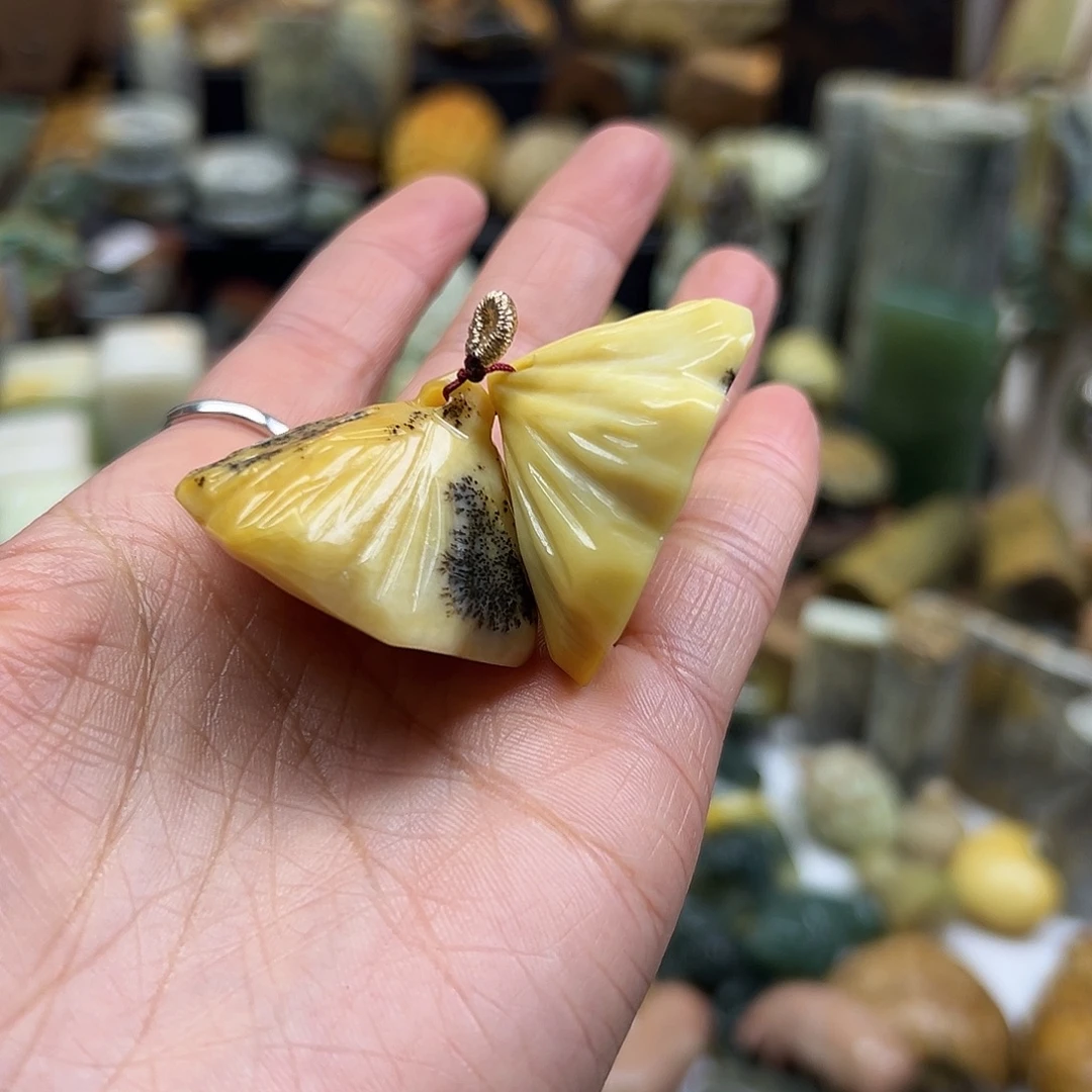 美***玲岫玉未镶嵌颈饰辽阳花玉莲藕